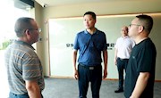 县委书记王先波中秋节走访慰问企业家