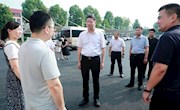 县领导开展教师节走访慰问活动
