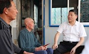 九九重阳：王先波走访慰问百岁老人