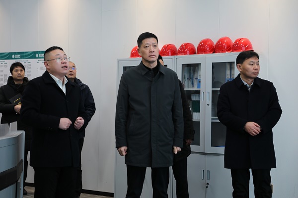 王先波、翦鹰督导低温雨雪冰冻灾害防范应对工作