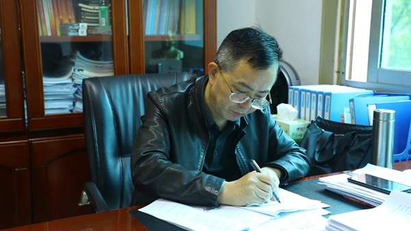 【担当作为优秀干部】卢光顺：守粮兴县践使命 谋篇布局启新程