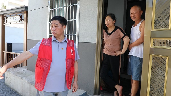 安乡深柳镇：党建引领精管护 老城街巷常新常美