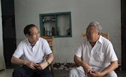 宋云文同志“七一”走访慰问老党员