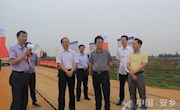 市委书记王群来安乡调研工作
