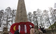 县委组织部开展“清明祭英烈”活动