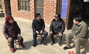 周凯到乡镇走访慰问困难群众