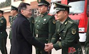 张阳、王兆铭春节前夕看望慰问驻安部队官兵