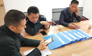 安乡：任立指导社会组织党建工作
